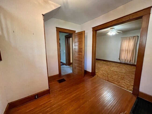 Building Photo - 231 N 23rd St