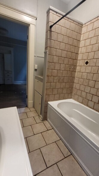 Building Photo - 37 S McLean Blvd