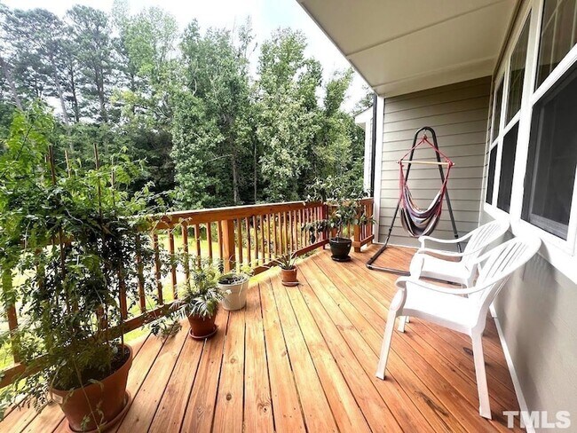 Building Photo - 822 Amley Pl