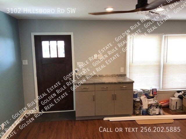 Building Photo - 3102 Hillsboro Rd SW