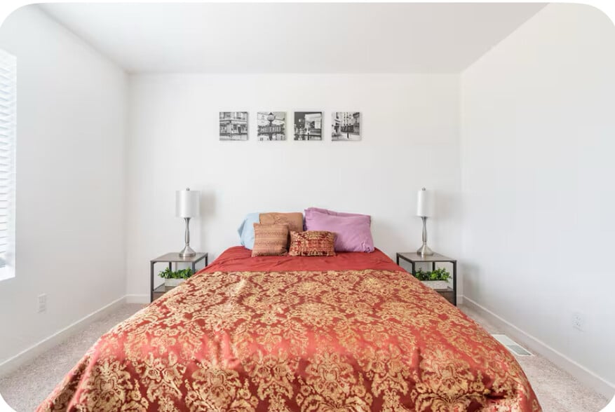 Building Photo - 1400 S 29th Blvd