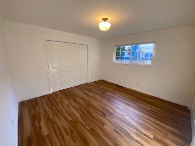 Building Photo - Charming Monterey Home