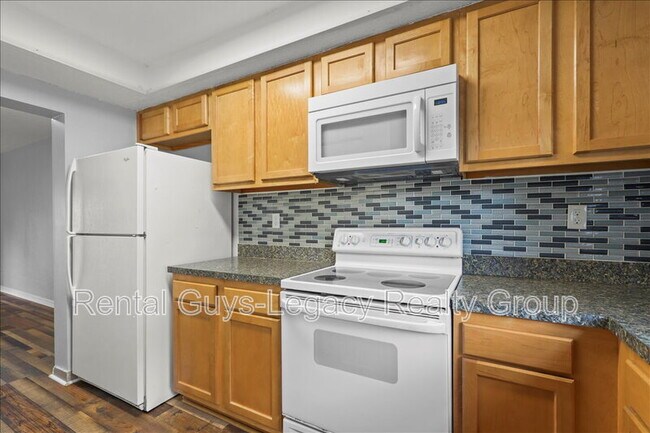 Building Photo - 11406 Bedford Oaks Dr