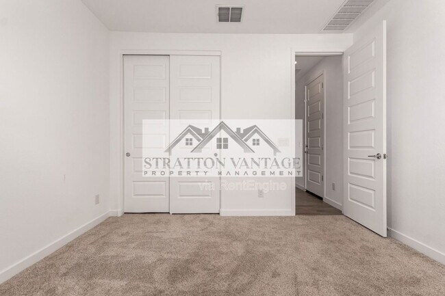 Building Photo - 36595 W Mediterranean Way