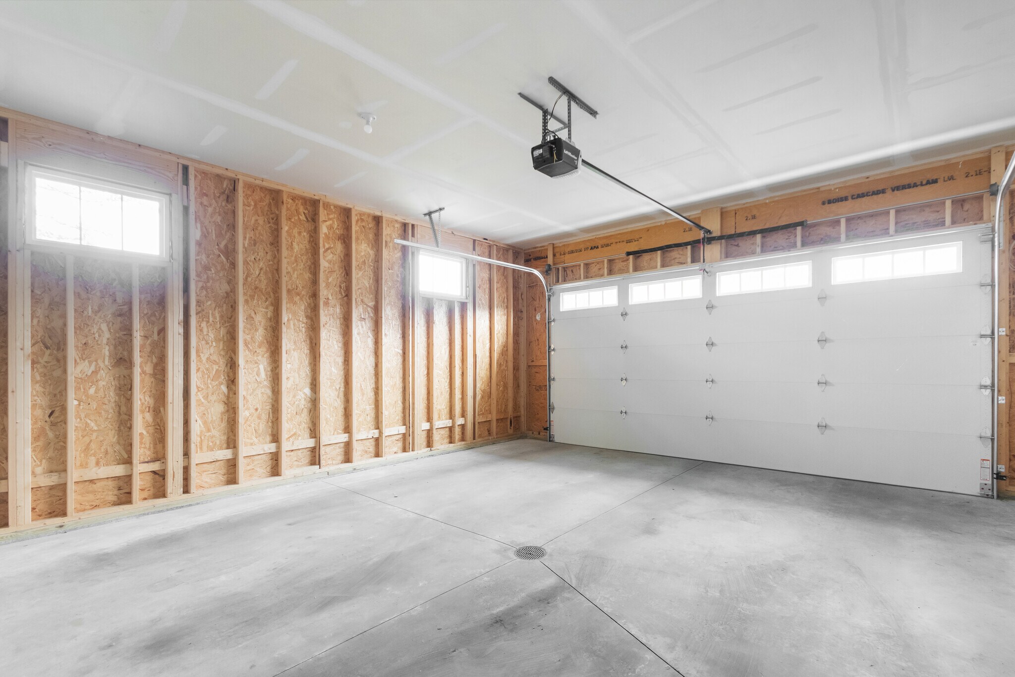 Building Photo - 9505 Excalibur Dr