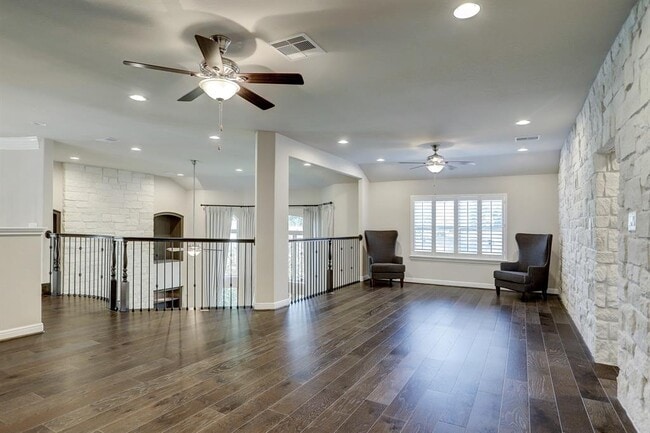 Building Photo - 9814 Vintage Villa Dr