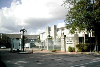 Building Photo - 7400 Bellerive Dr