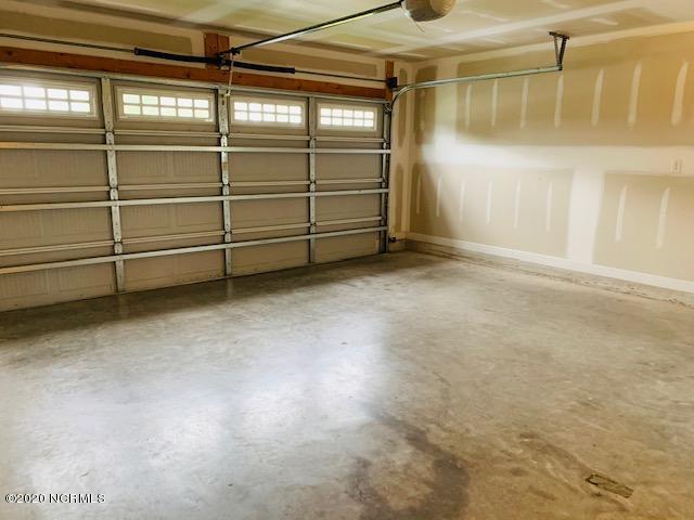 Building Photo - 419 Ridgeway Dr