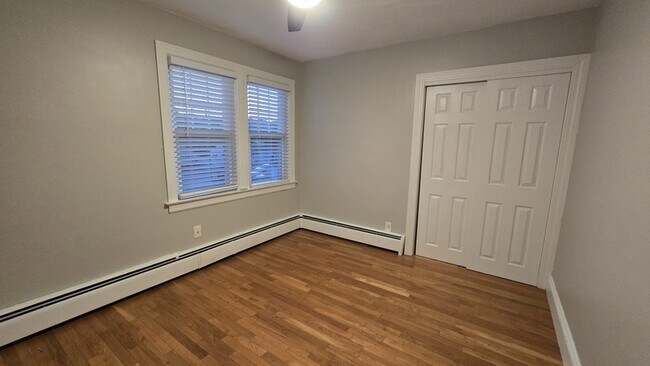 Building Photo - 133 Phenix Ave