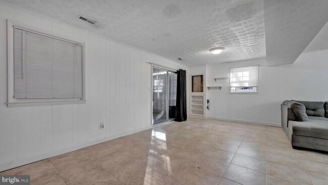 Building Photo - 1312 Magnolia Ave