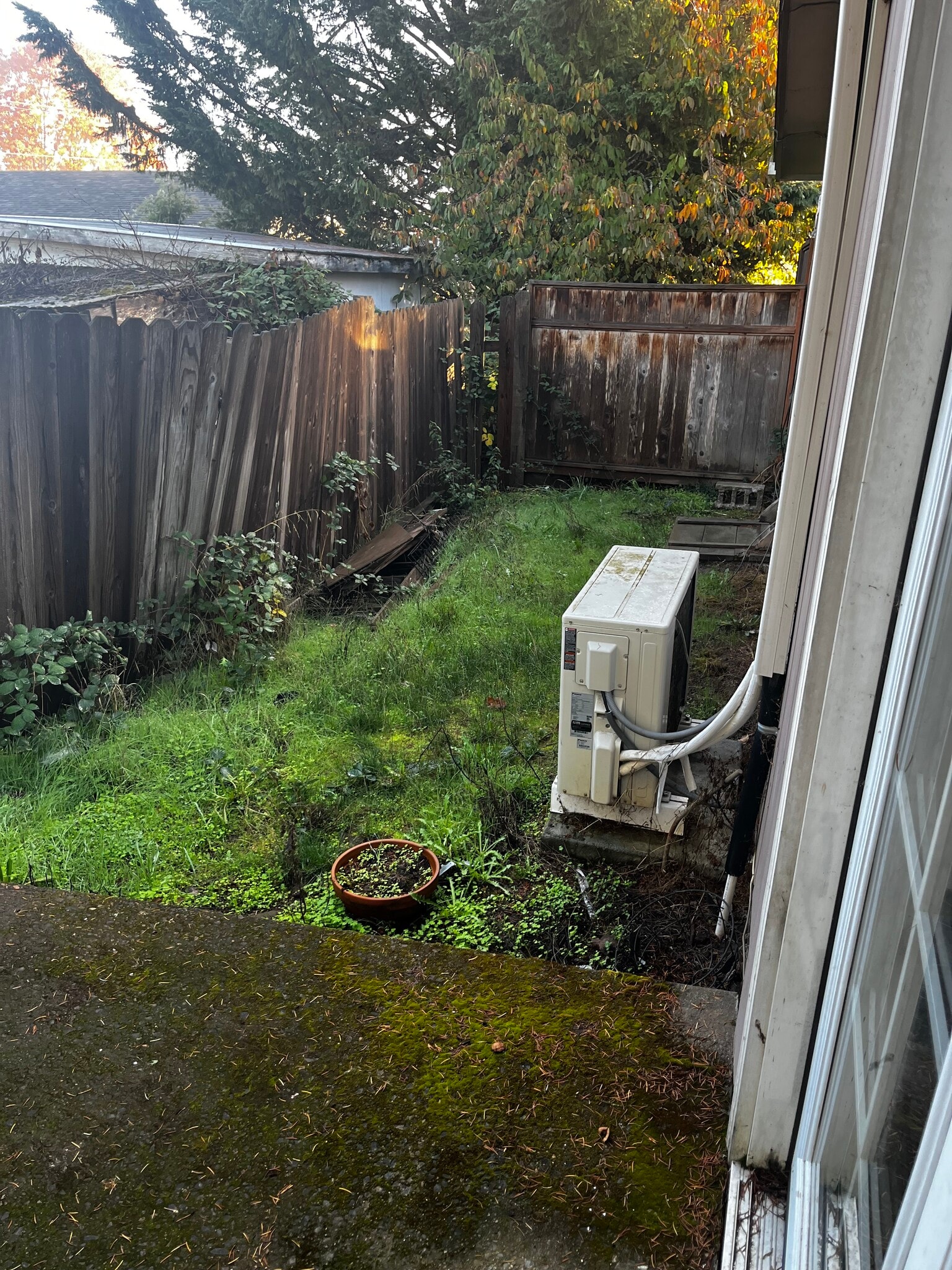 Building Photo - 1540 SW Fairview Ave