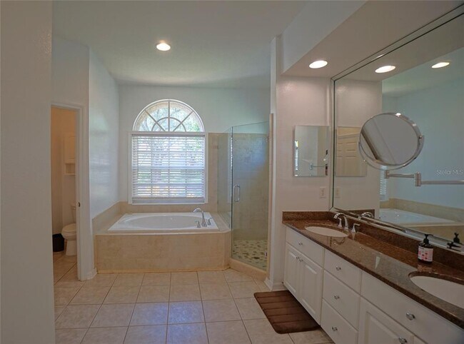 Building Photo - 9632 Greenbank Dr