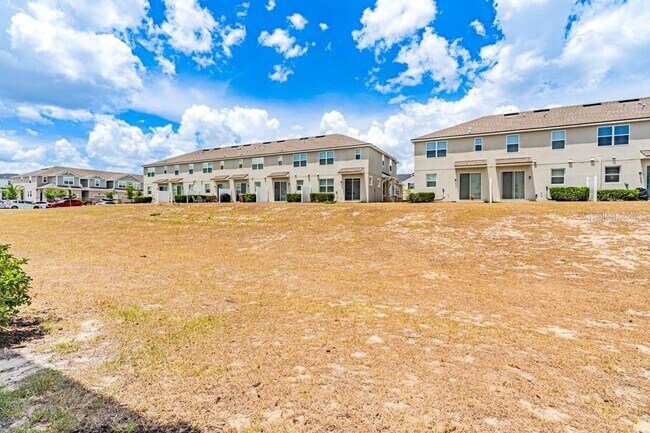 Building Photo - 1124 Lakeshore Breeze Pl