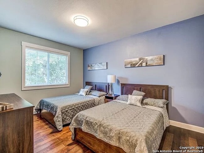 Building Photo - 30 Chapel Hill Cir