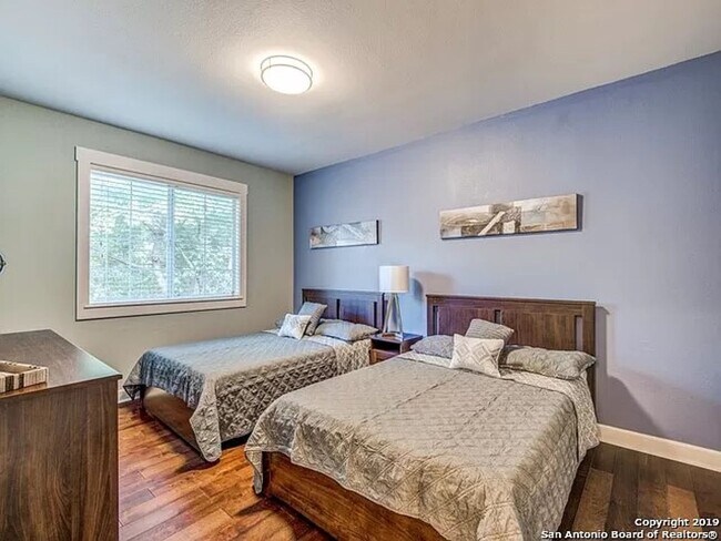 Building Photo - FURNISHED AND EQUIPPED LUXURY TOWNHOME  |  GATED  |  2 SWIMMING POOLS