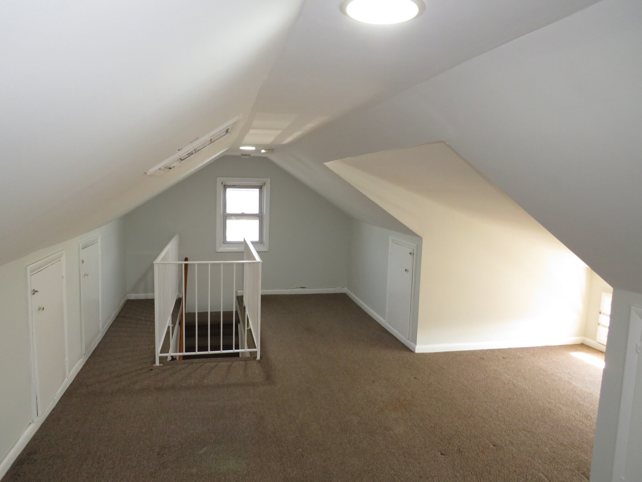 3rd Floor Living Area View 2 - 11 Louis St