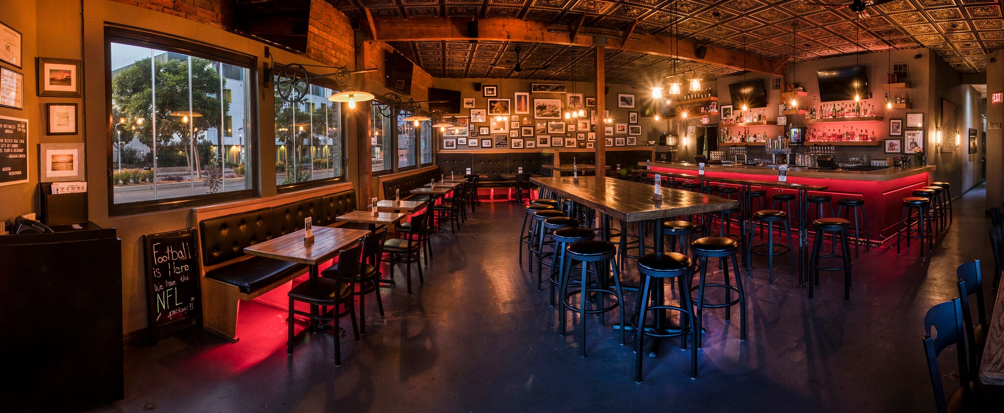 The Brixton - 11970 Montana Ave