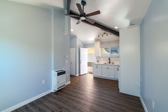 Building Photo - 1 Bedroom + 1 Bathroom ADU | Cal-Gisler | Oxnard | Unfurnished