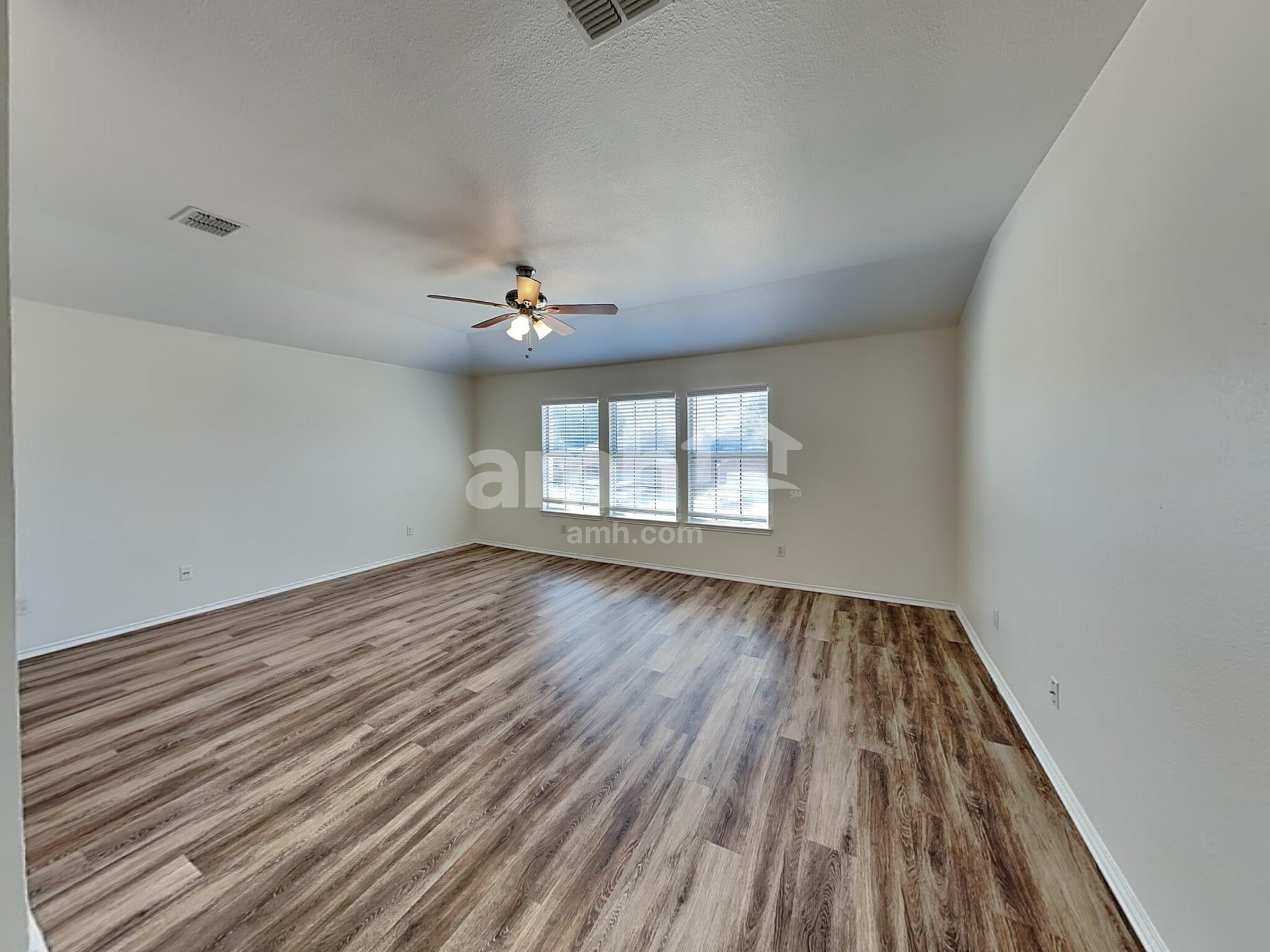 Building Photo - 1224 Riverside Rd