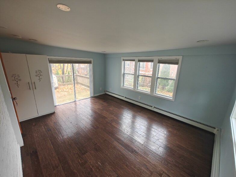 Building Photo - 175 Winthrop Rd