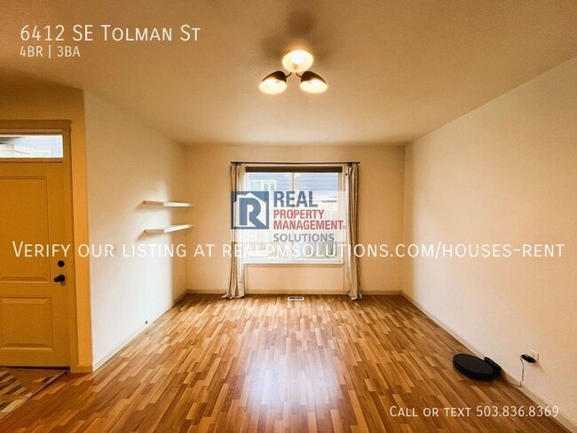 Building Photo - 6412 SE Tolman St