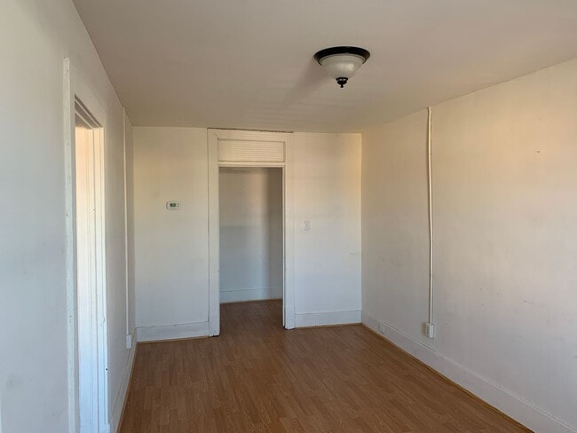 Building Photo - Walking distance to everything in Altavista! Right in the heart of Altavista on Main St!