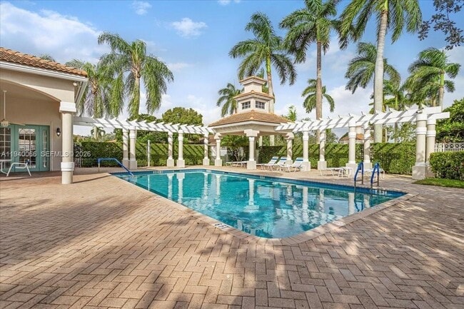 Building Photo - 7620 S Aragon Blvd