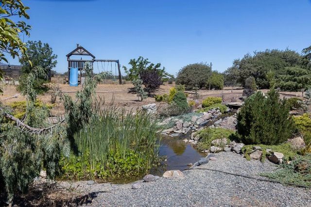 Building Photo - 7438 Woodcliff St