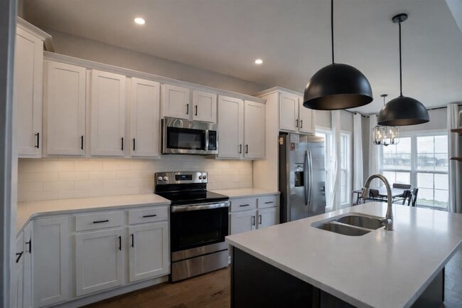 Building Photo - 755 Heritage Preserve Ln