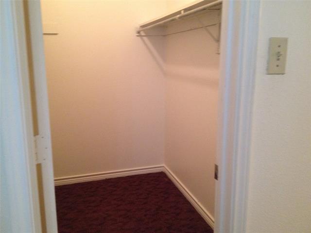 Building Photo - 1415 N Austin St