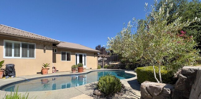 Building Photo - Stunning Single Level Browns Valley Home