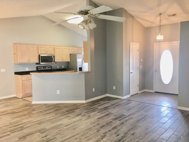 Building Photo - Coming Soon! 4 Bedroom 2 Bathroom Home