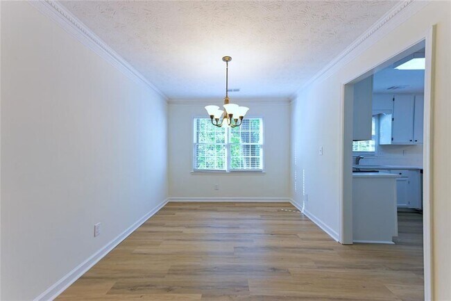 Building Photo - 2208 Heritage Trace Dr