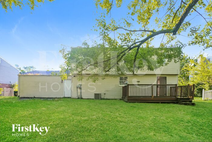 Building Photo - 2722 Pawnee Dr