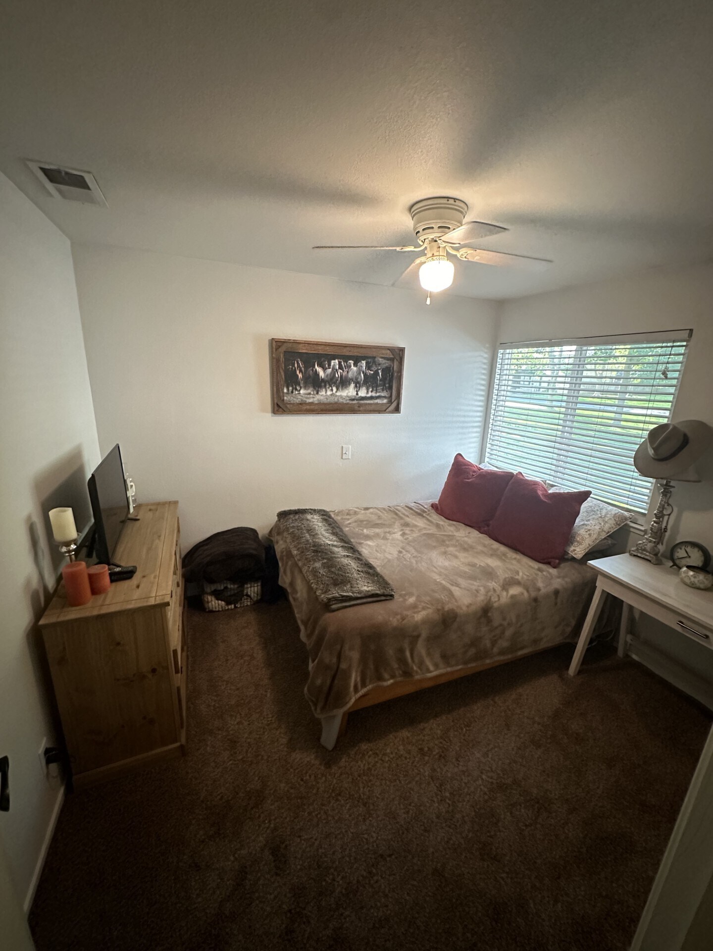 Building Photo - 779 Victorian Park Dr