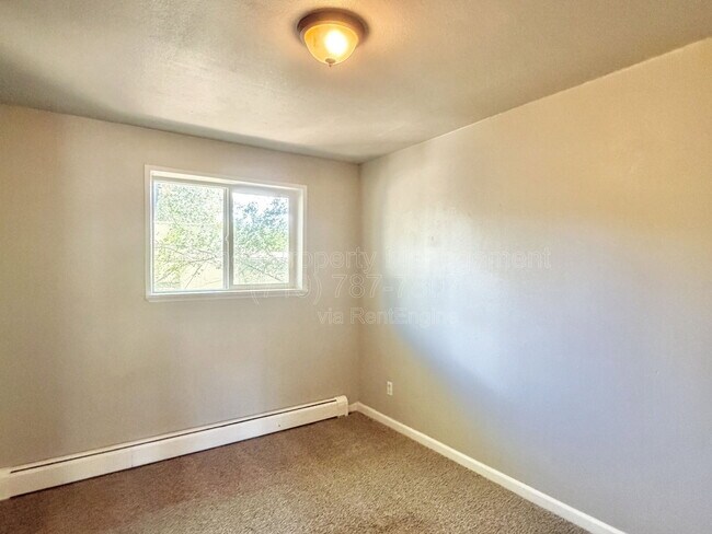 Building Photo - 2528 Tremont St
