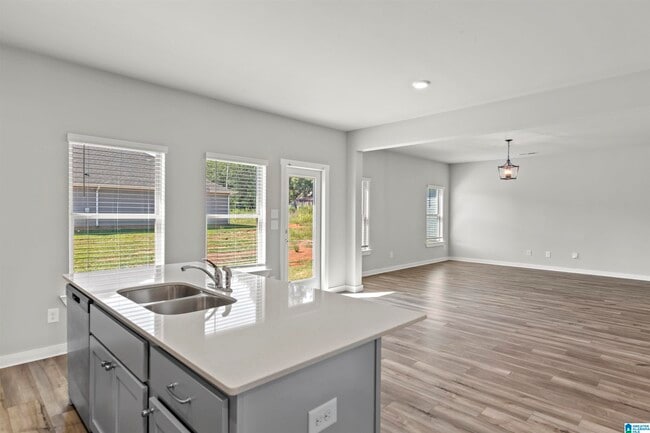 Building Photo - 212 Cotton Bayou Dr