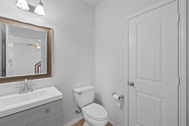 Building Photo - 1821 Indian Lodge Dr