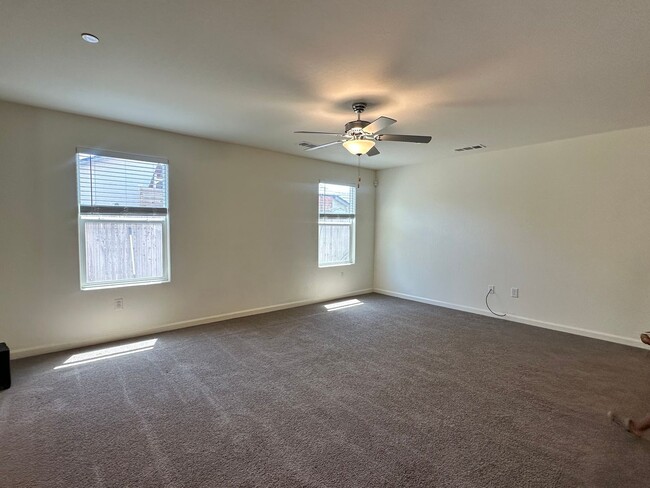 Building Photo - Spacious Tulare home coming soon!
