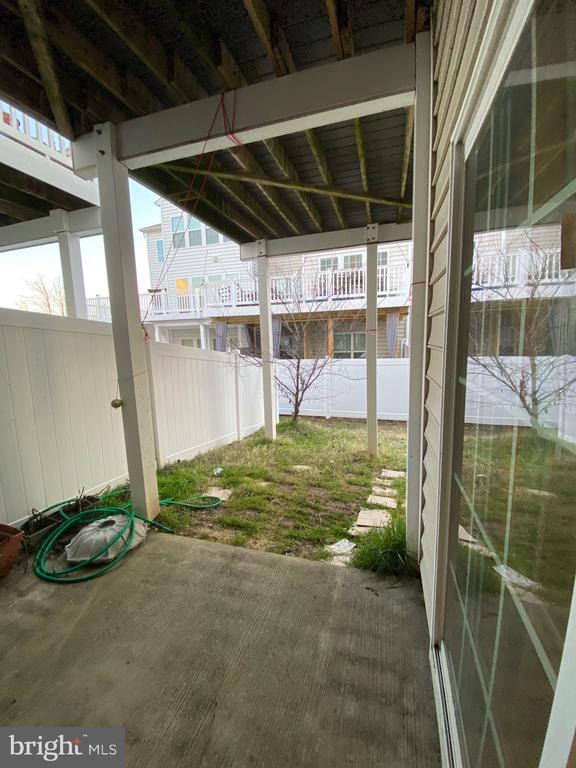 Building Photo - 43557 White Cap Terrace