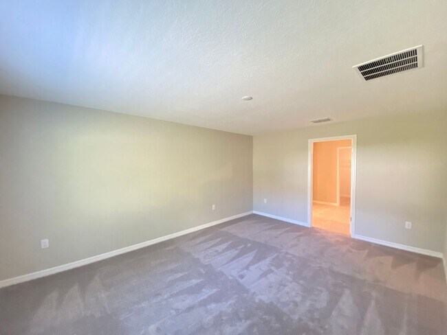 Building Photo - 13249 SW 77th Ave