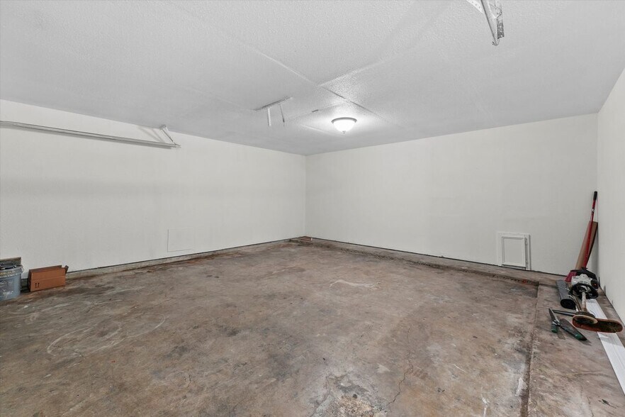 Building Photo - 7314 Ridgeberry Dr