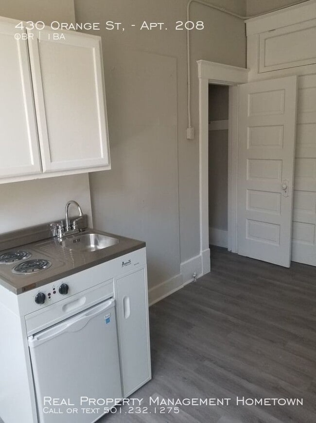 Building Photo - 430 Orange St