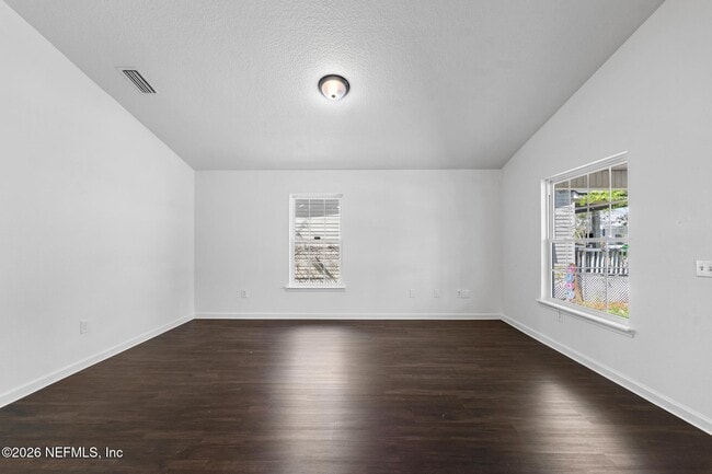 Building Photo - 1470 Windle St