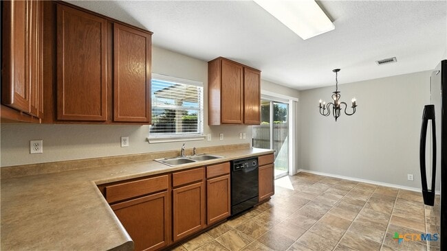 Building Photo - 2137 Dorman Dr