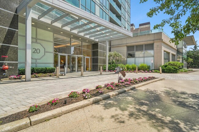 Building Photo - 20 Newport Pkwy