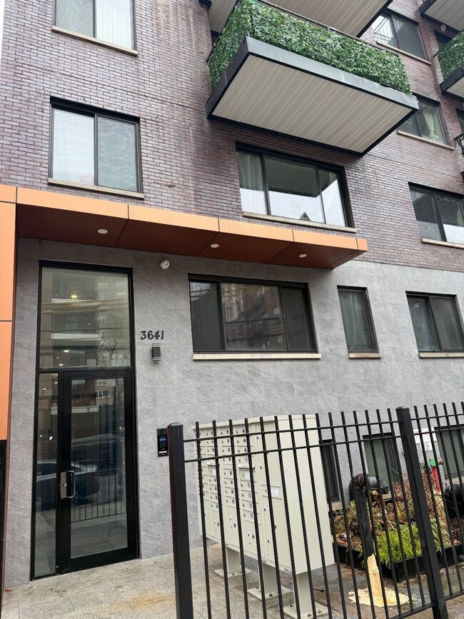 Building Photo - 3641 Johnson Ave