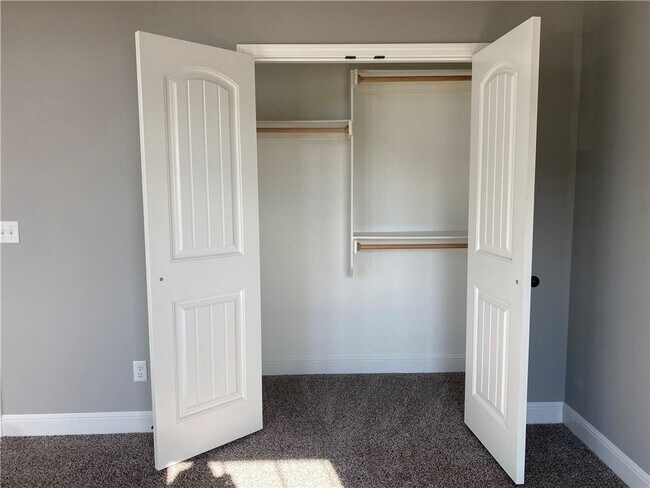 Building Photo - 3550 Macintosh Way