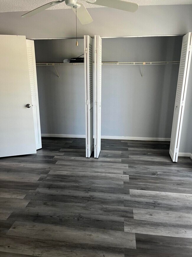 Building Photo - 148 Preston Way
