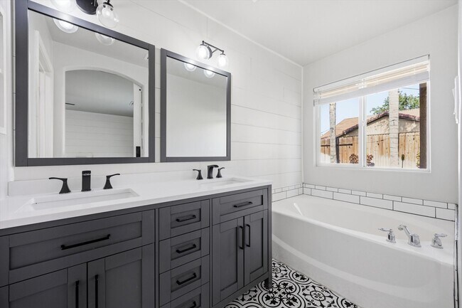 Building Photo - 9502 Orchard Grass Ct